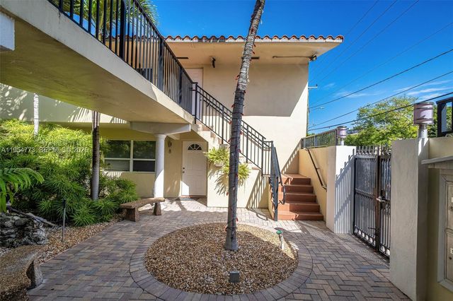 2025 Miami Rd 19, Fort Lauderdale, FL 33316