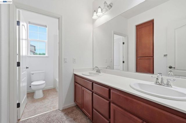 1121 Andreas Ln, Tracy, CA 95376
