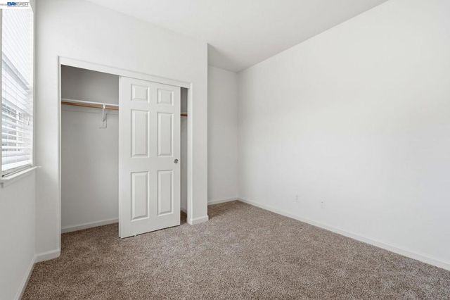 1121 Andreas Ln, Tracy, CA 95376