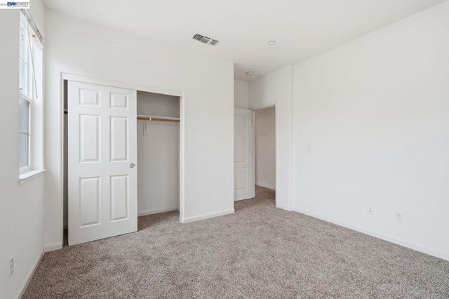 1121 Andreas Ln, Tracy, CA 95376