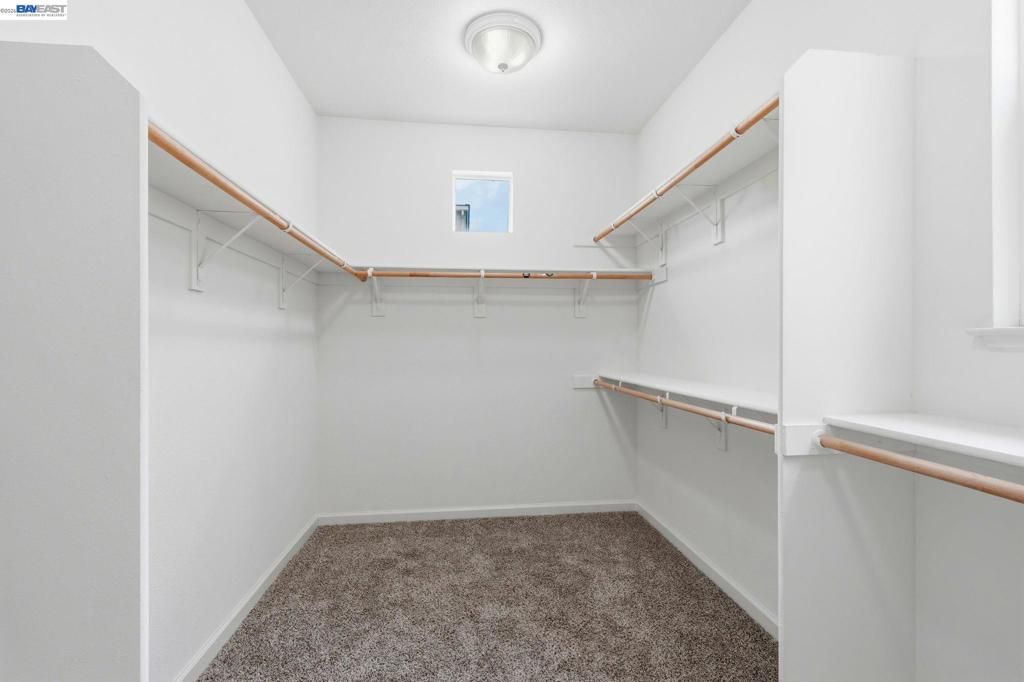 Image 30 of property listing at 1121 Andreas Ln, Tracy, CA 95376