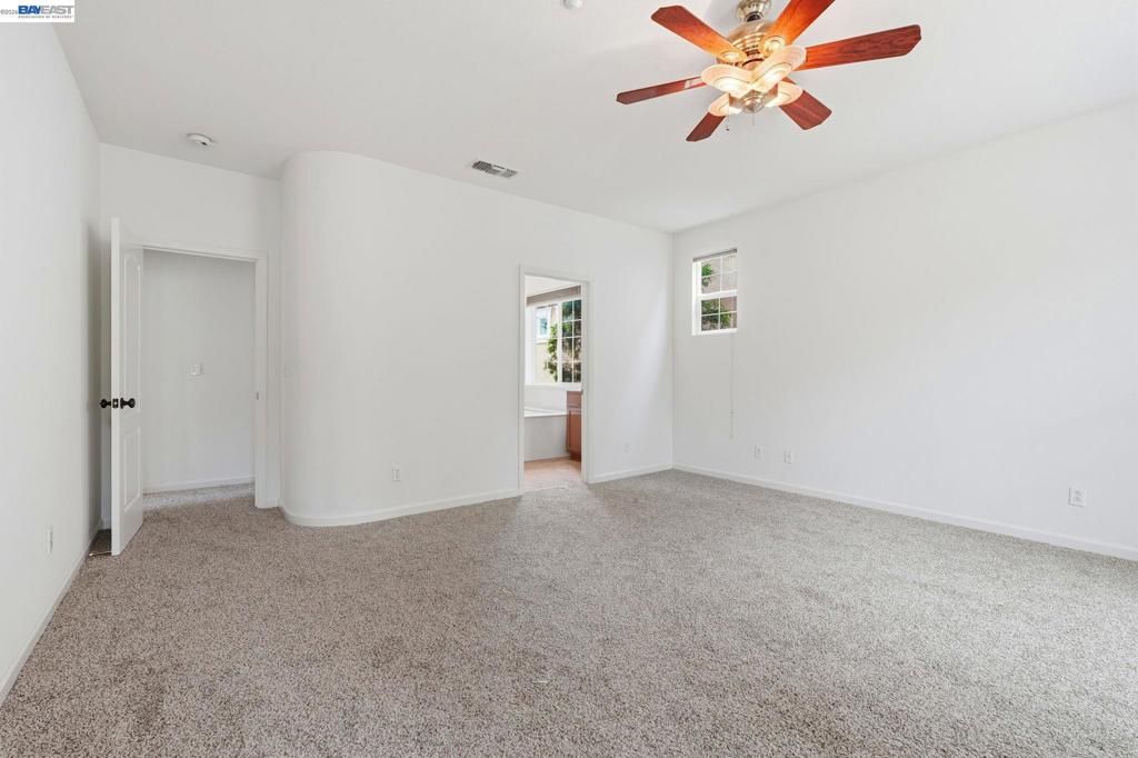 Image 31 of property listing at 1121 Andreas Ln, Tracy, CA 95376