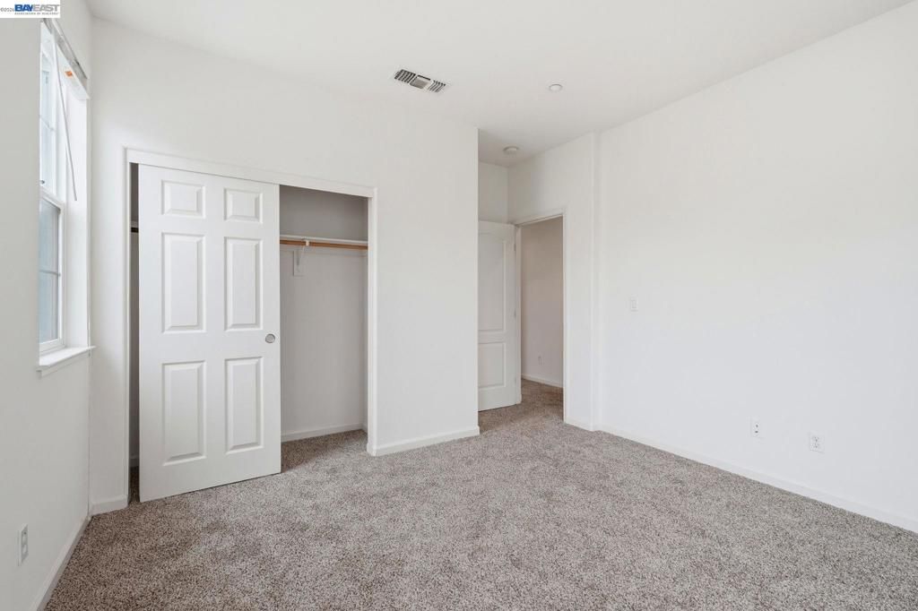 Image 41 of property listing at 1121 Andreas Ln, Tracy, CA 95376