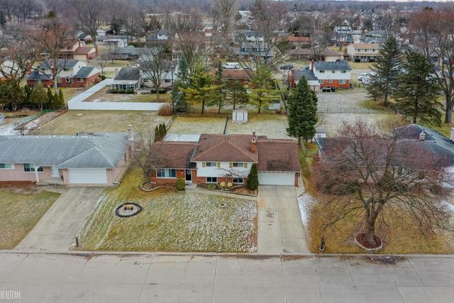37578 Ladue Street, Clinton Twp, MI 48036