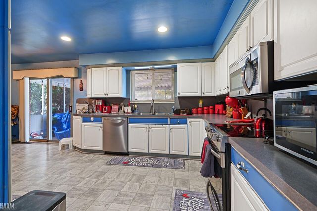 37578 Ladue Street, Clinton Twp, MI 48036