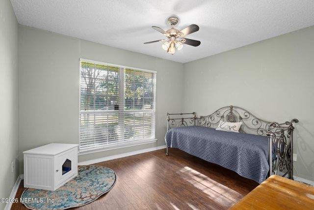 1277 MCGIRTS CREEK Drive E, Jacksonville, FL 32221