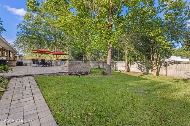 1277 MCGIRTS CREEK Drive E, Jacksonville, FL 32221