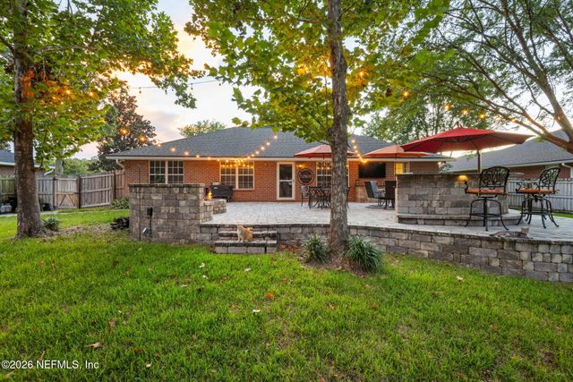 1277 MCGIRTS CREEK Drive E, Jacksonville, FL 32221