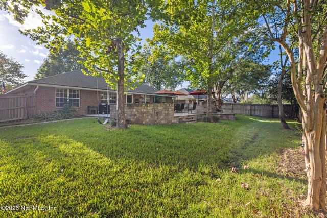 1277 MCGIRTS CREEK Drive E, Jacksonville, FL 32221