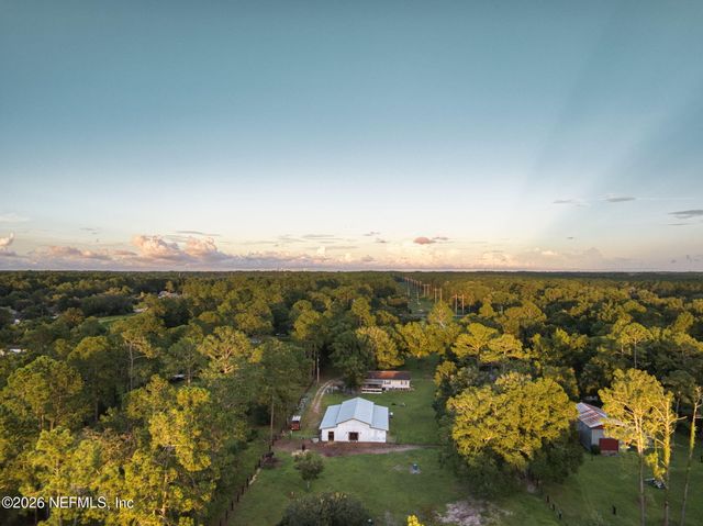 1277 MCGIRTS CREEK Drive E, Jacksonville, FL 32221