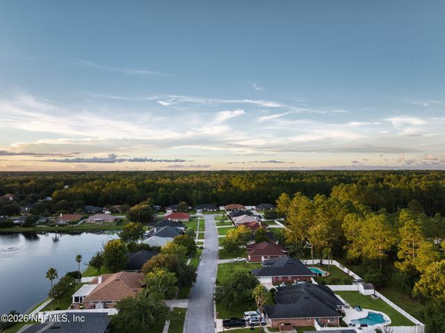 1277 MCGIRTS CREEK Drive E, Jacksonville, FL 32221