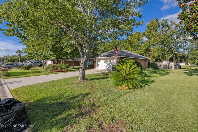 1277 MCGIRTS CREEK Drive E, Jacksonville, FL 32221