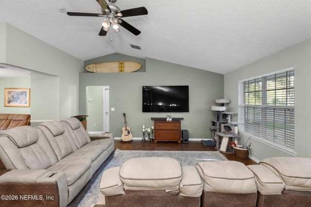 1277 MCGIRTS CREEK Drive E, Jacksonville, FL 32221