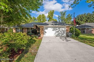 1277 MCGIRTS CREEK Drive E, Jacksonville, FL 32221