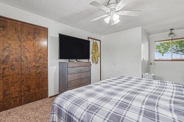 1703 Primrose Dr., Nampa, ID 83686
