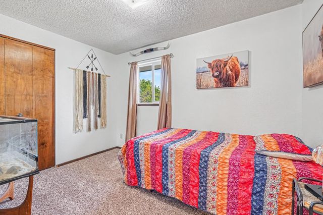1703 Primrose Dr., Nampa, ID 83686