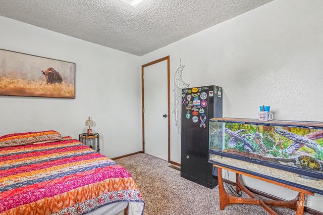 1703 Primrose Dr., Nampa, ID 83686