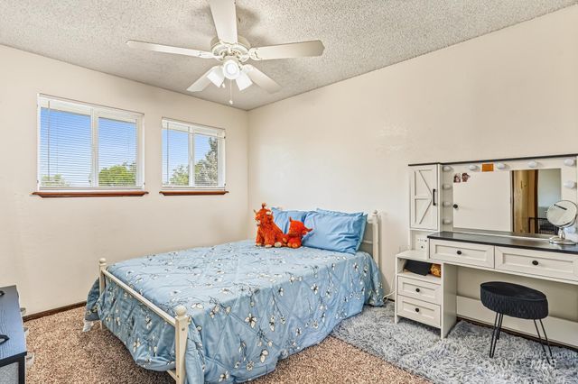 1703 Primrose Dr., Nampa, ID 83686
