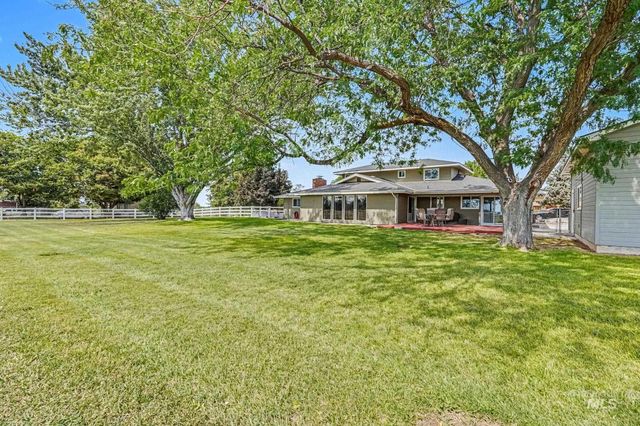 1703 Primrose Dr., Nampa, ID 83686