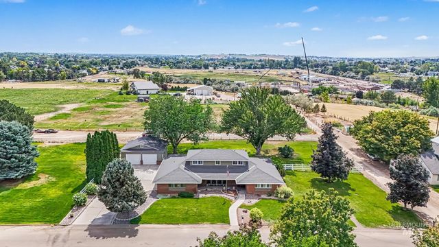 1703 Primrose Dr., Nampa, ID 83686