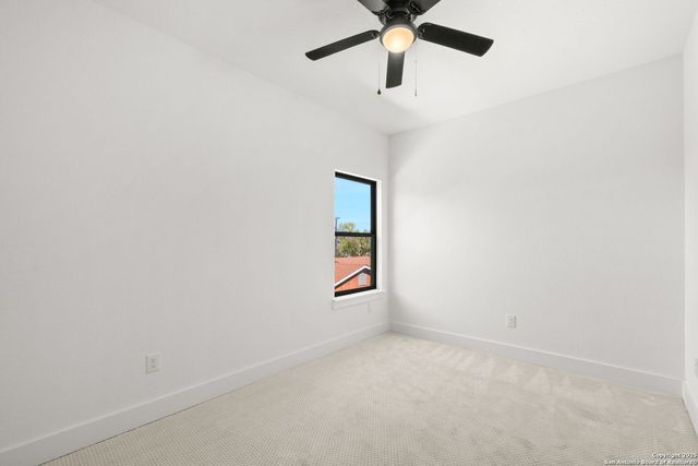 115 Dowdy, San Antonio, TX 78204