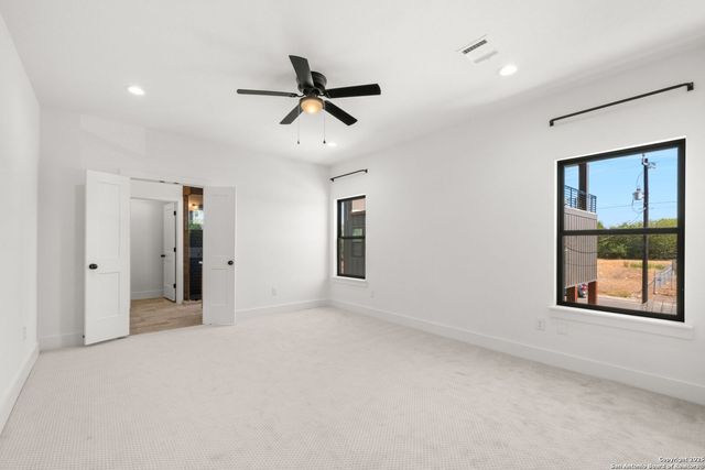 115 Dowdy, San Antonio, TX 78204