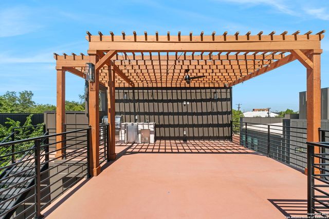 115 Dowdy, San Antonio, TX 78204