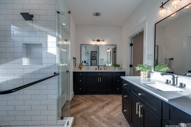 115 Dowdy, San Antonio, TX 78204