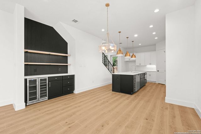 115 Dowdy, San Antonio, TX 78204