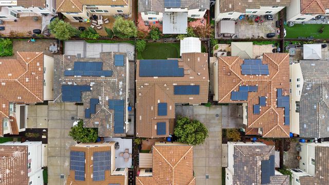 322 Pacifica Dr, Brentwood, CA 94513