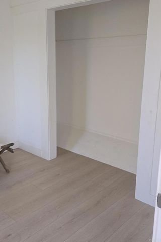 144 S Kenmore Avenue, Los Angeles, CA 90004