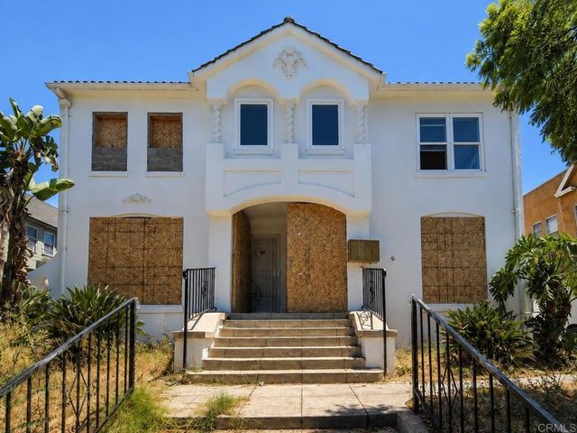 144 S Kenmore Avenue, Los Angeles, CA 90004