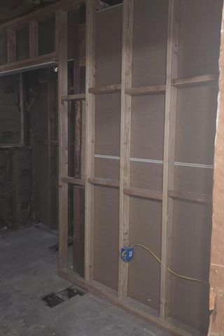 144 S Kenmore Avenue, Los Angeles, CA 90004