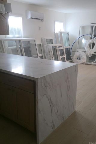 144 S Kenmore Avenue, Los Angeles, CA 90004