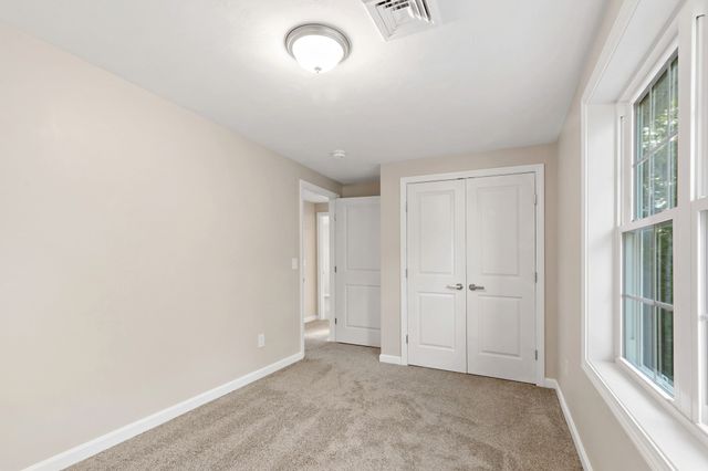 25 Bumblebee Dr, Plymouth, MA 02360