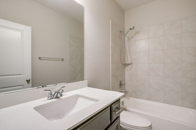 1448 Eagle Nest Drive, Pelican Bay, TX 76020