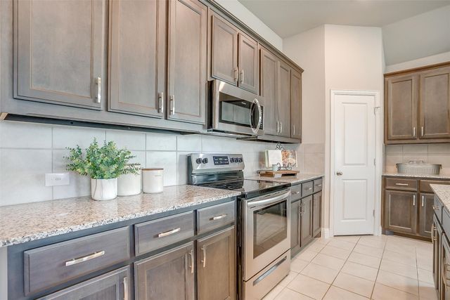 1448 Eagle Nest Drive, Pelican Bay, TX 76020