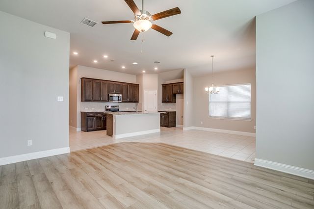 1448 Eagle Nest Drive, Pelican Bay, TX 76020