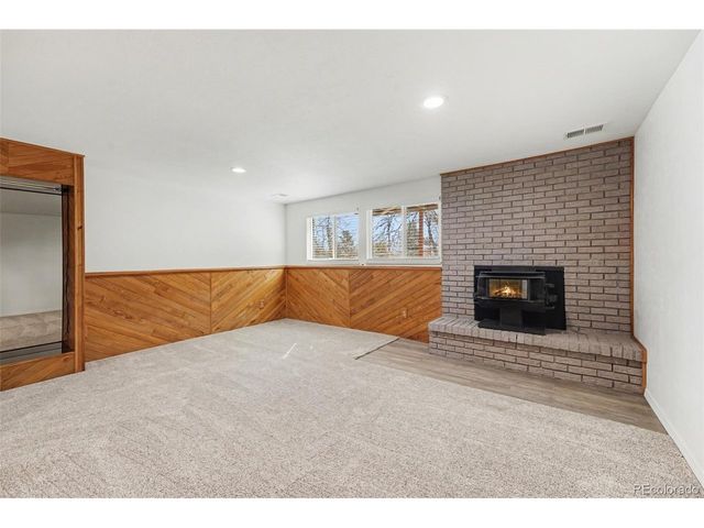 971 S Arbutus St, Lakewood, CO 80228