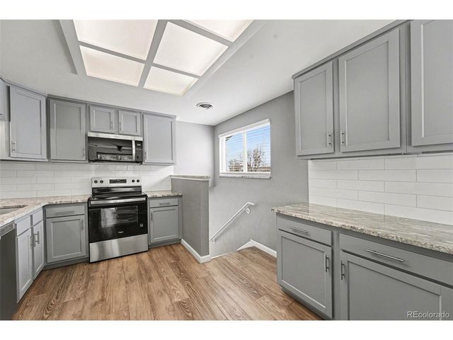 971 S Arbutus St, Lakewood, CO 80228