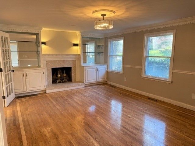 10 Crestwood Rd, North Reading, MA 01864