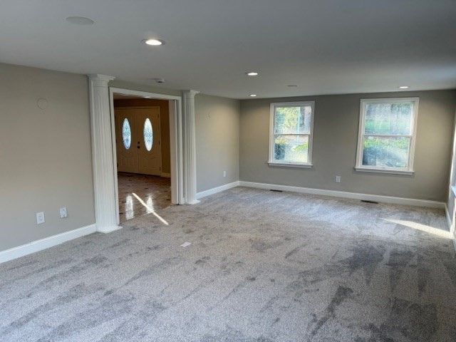 10 Crestwood Rd, North Reading, MA 01864