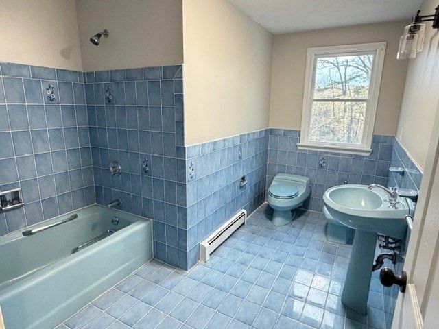 10 Crestwood Rd, North Reading, MA 01864