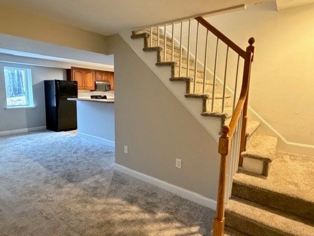 10 Crestwood Rd, North Reading, MA 01864
