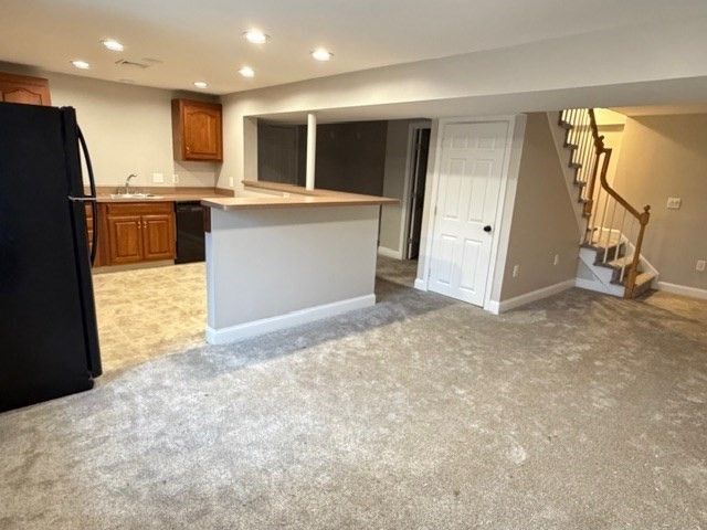 10 Crestwood Rd, North Reading, MA 01864
