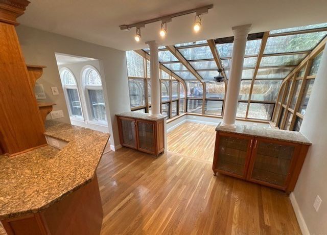 10 Crestwood Rd, North Reading, MA 01864