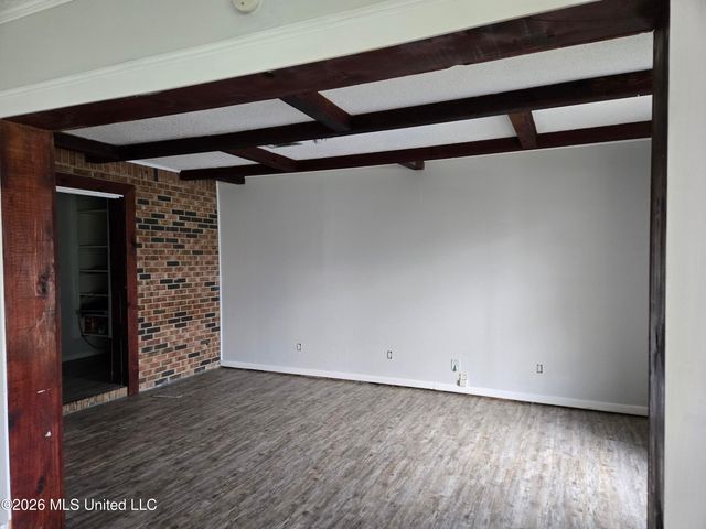 2710 E Angela Circle, Gulfport, MS 39503