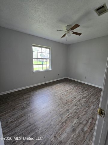 2710 E Angela Circle, Gulfport, MS 39503