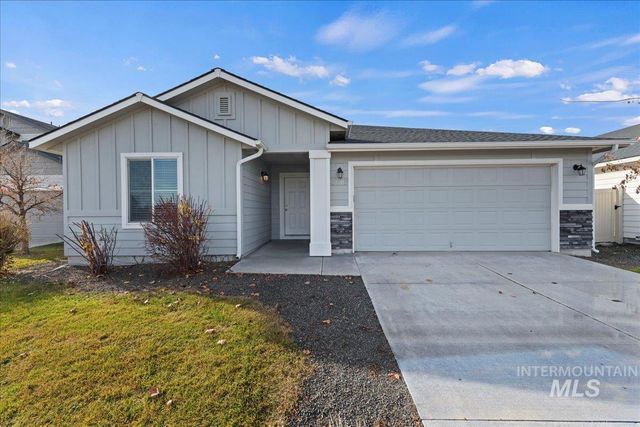 3069 N Saratov Way, Kuna, ID 83634