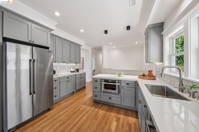 2019 Del Norte, Berkeley, CA 94707